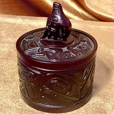 Boma~~~Indigenous Art Carved Trinket Box~~~Burgundy~~~Canada~~~MINT🐇Condition