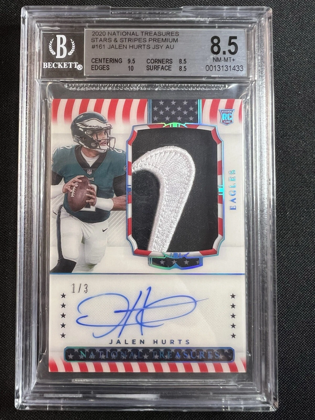 Jalen Hurts Panini National Treasures #161 Patch Autograph-Stars & Stripes Premium