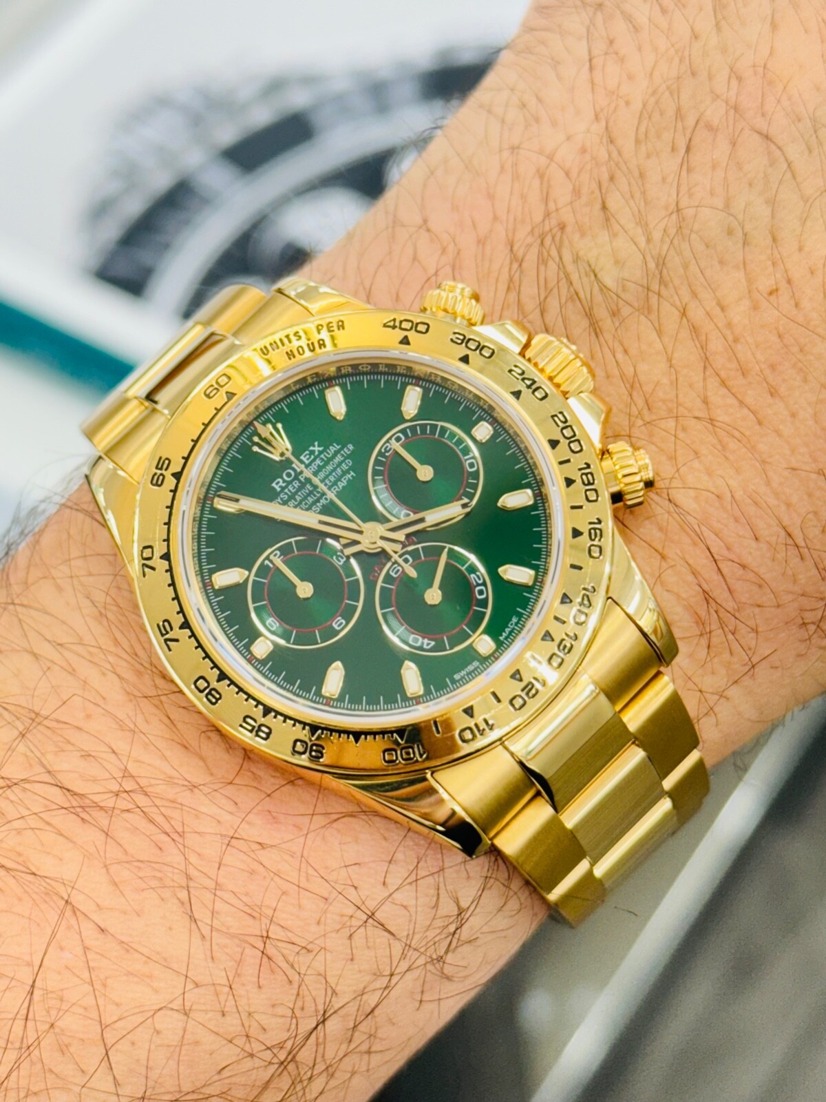 Rolex Daytona Green Dial 116508 18k Yellow Gold “John mayer” Cosmograph B/PAPER - Image 6