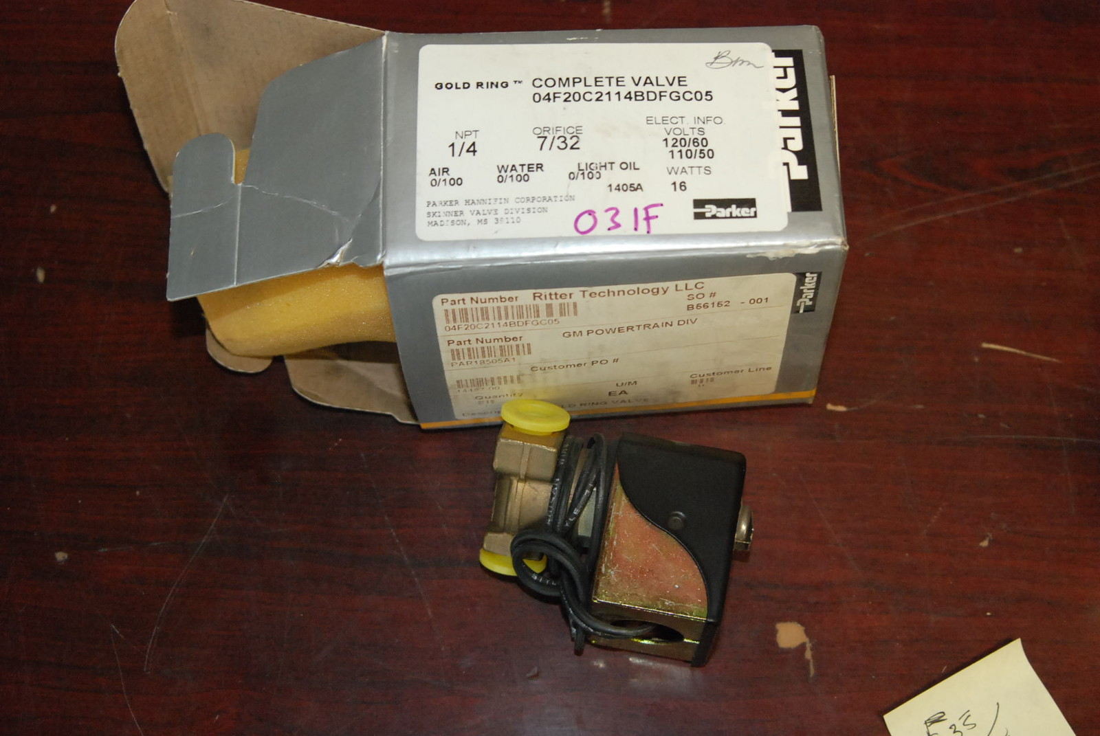 Parker 04F20C2114BDFG05, 1/4" Valve, 110v coil, New in Box