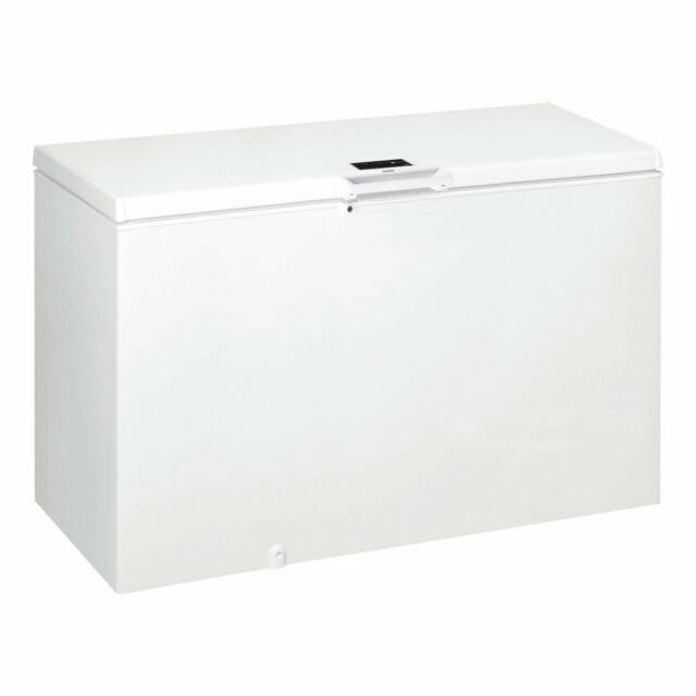 Hotpoint F155620 Free Standing 390 Litres A+ Chest Freezer