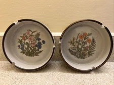 Set of 2 Vintage Ceramic Floral Retro Ashtrays 4.75"