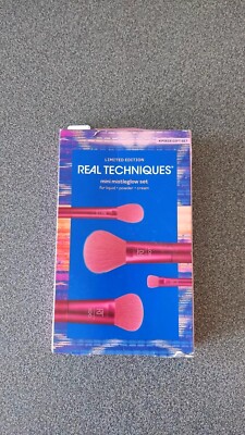 Real Techniques Limited Edition Mini Mistleglow Set BESCHÄDIGTE VERPACKUNG