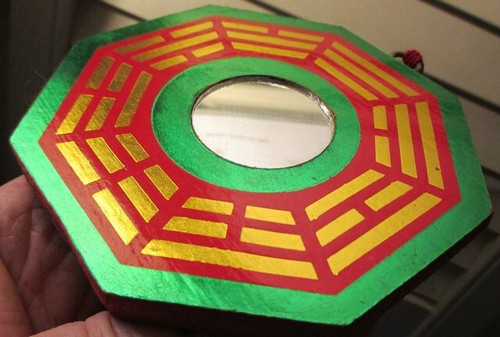 Vintage Feng Shui 4” Reflective Surface Octagonal Bagua Mirror - Picture 4 of 4
