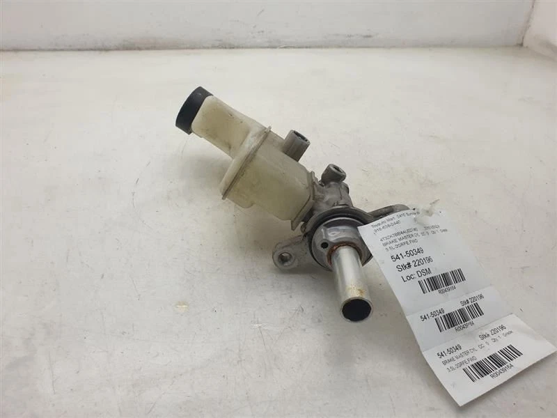 09-12 MONTAJE CILINDRO MAESTRO FRENO TRACCIÓN DELANTERA TOYOTA VENZA 3,5 L Foto 4 de 4