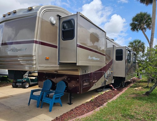 38ft  5th Wheel Royals  International RV Camper- VGC-2003-RV Resort