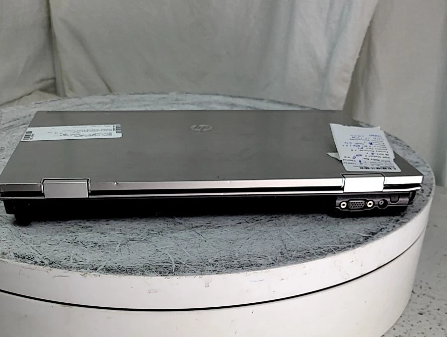 Portátil HP ELITEBOOK 8540P WH251UT#ABA Intel I5 M 520 4 GB VER NOTAS Foto 2 de 4