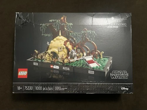 DAMAGED BOX LEGO Star Wars Dagobah Jedi Training Diorama 75330 ESB Retired