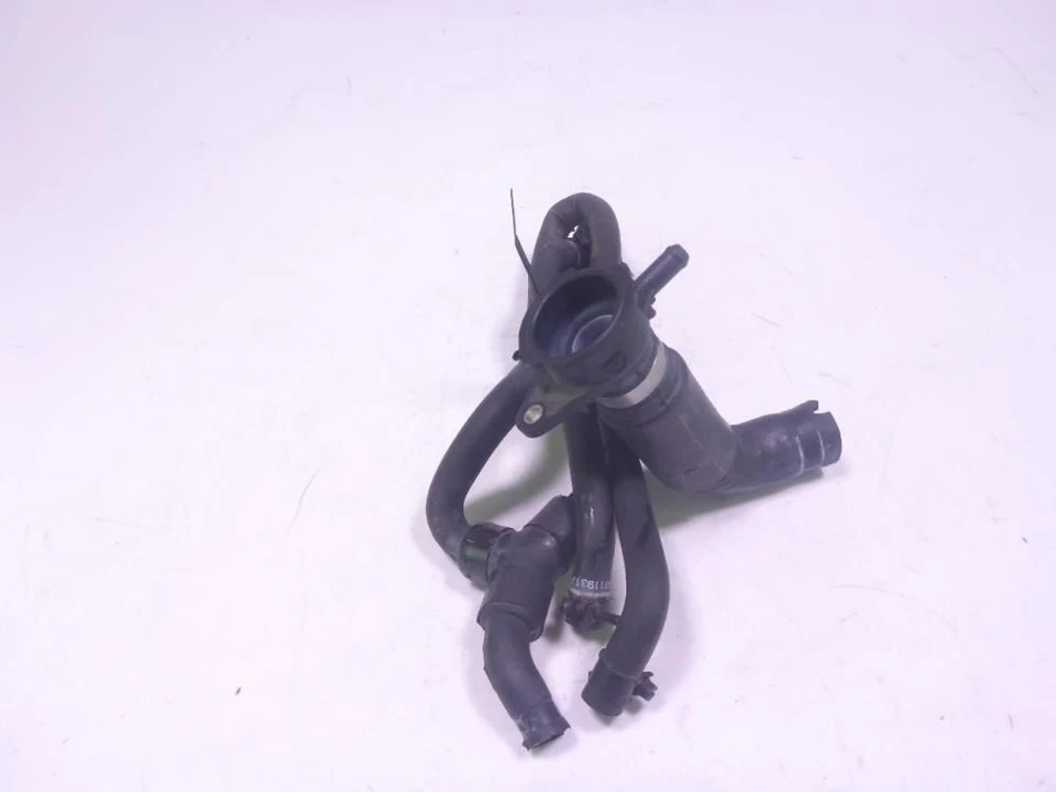 12 радиаторов Ducati Diavel Filler Neck шланг охлаждающей жидкости 80011911B - Изображение 2 из 4