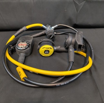 Mares MR-12 DFC  Scuba Regulator With Accessories Untested 