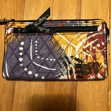 Vera Bradley Front Zip Wristlet Painted Feathers Quilted Cotton NWT MSRP $34