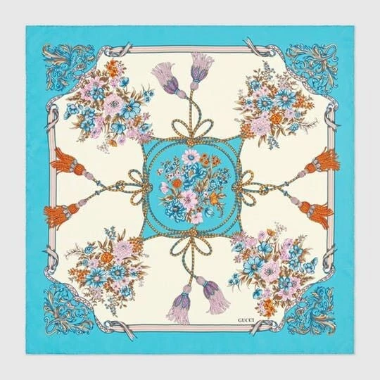 Châle foulard GUCCI authentique neuf avec étiquettes soie flore bouquet fleur gland floral 90x90