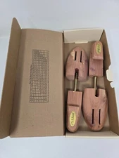 JOS A BANK Shoe Trees Size Medium Red Aromatic Cedar New See Size Chart Pic