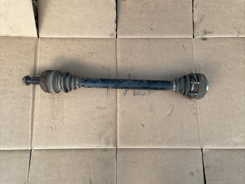 BMW 1er E87 116i (N45) Bj.11.06 Antriebswelle Gelenkwelle rechts hinten  7547628