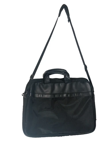 Kenneth Cole Reaction Messenger Bag