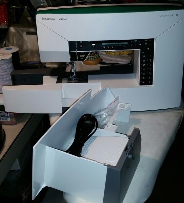 Husqvarna Viking Designer Jade 35 Sewing and Embroidery Machine eBay
