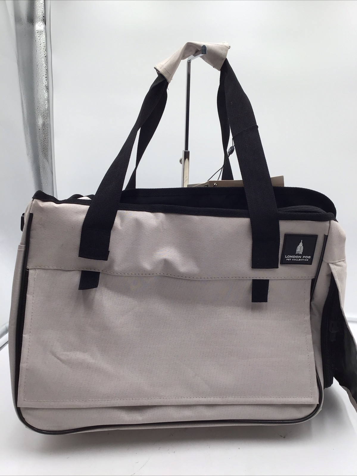 London Fog Small Dog Carrier for Pets – Stylish and Durable Design (0205106)