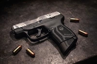 Ruger LCP Max .380 | 10 round Magazine Pinky Extension - Carbon Black