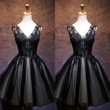 Black SHort Wedding Dresses V Neck Gothic V Neck Sleeveless Lace Bridal Gowns