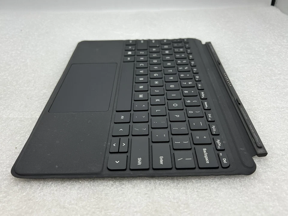 Microsoft Surface Go Type Cover - BLACK Model 1840 W/ FREE SHIPPING - Image 2 of 4