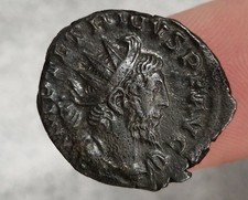Bronze Antoninianus - Tetricus I SALVS AVGG - IMP TETRICVS PF AVG; Cologne 3.40g