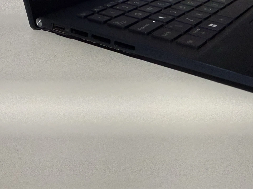 Boxed ASUS Zenbook 14 Laptop – Intel Core i5 512 GB SSD   (OVERHEATING), photo 3 of 5