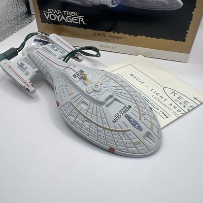 Star Trek U.S.S Voyager Magic Light Christmas Hallmark Keepsake Ornament NIB