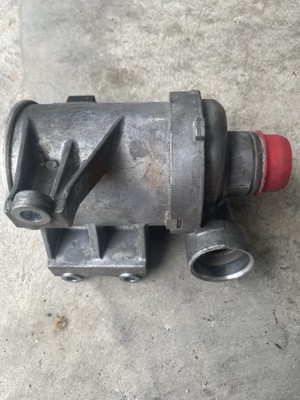 2015-2017 Volvo XC60 2.0l T6 Electronic Coolant Water Pump OEM Part # 31368715
