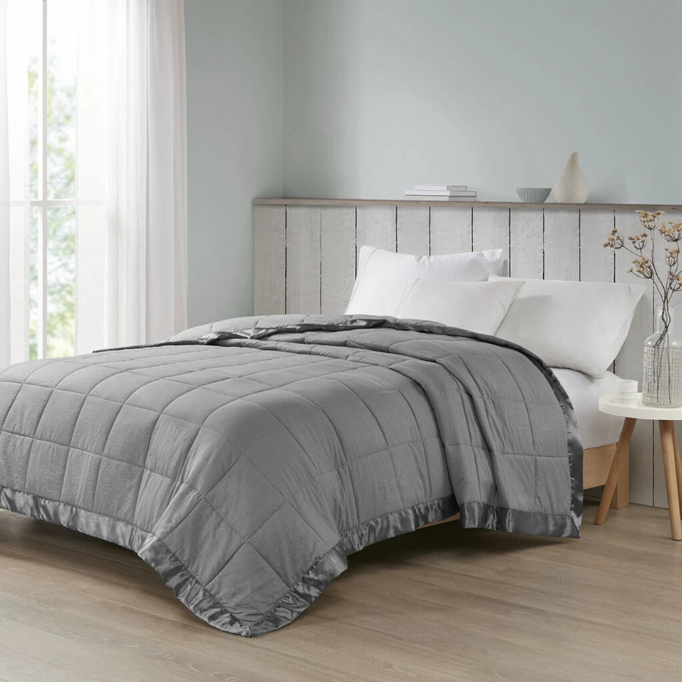 Madison Park Down Alternative Blanket, Lightweight Bed Cover with 3M Treatment - Image 4 of 4