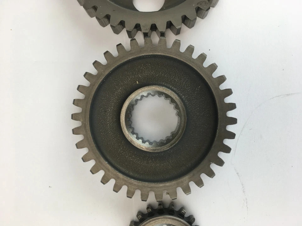 HONDA NX650 1989 PRIMARIO, ACCIONAMIENTO POR BOMBA, JUEGO DE ENGRANAJES DE DISTRIBUCIÓN DE PIÑÓN  Foto 3 de 4