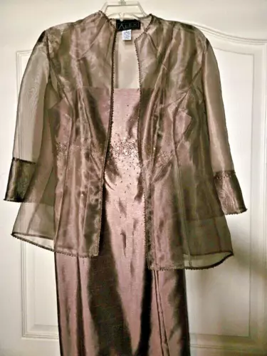 NWT Alex Evening Dress w/ Sheer Jacket 2 Piece Set Size 8 Golden Mocha Brown
