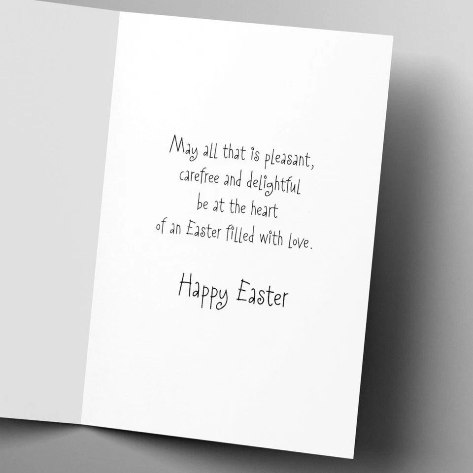 Linda tarjeta de Pascua de conejitos, huevos, ovejas, de Freedom Greetings + sobre Foto 2 de 4