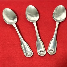 Set of 3 Oneida CLASSIC SHELL Teaspoons Stainless Glossy Fiddle Cube Mark