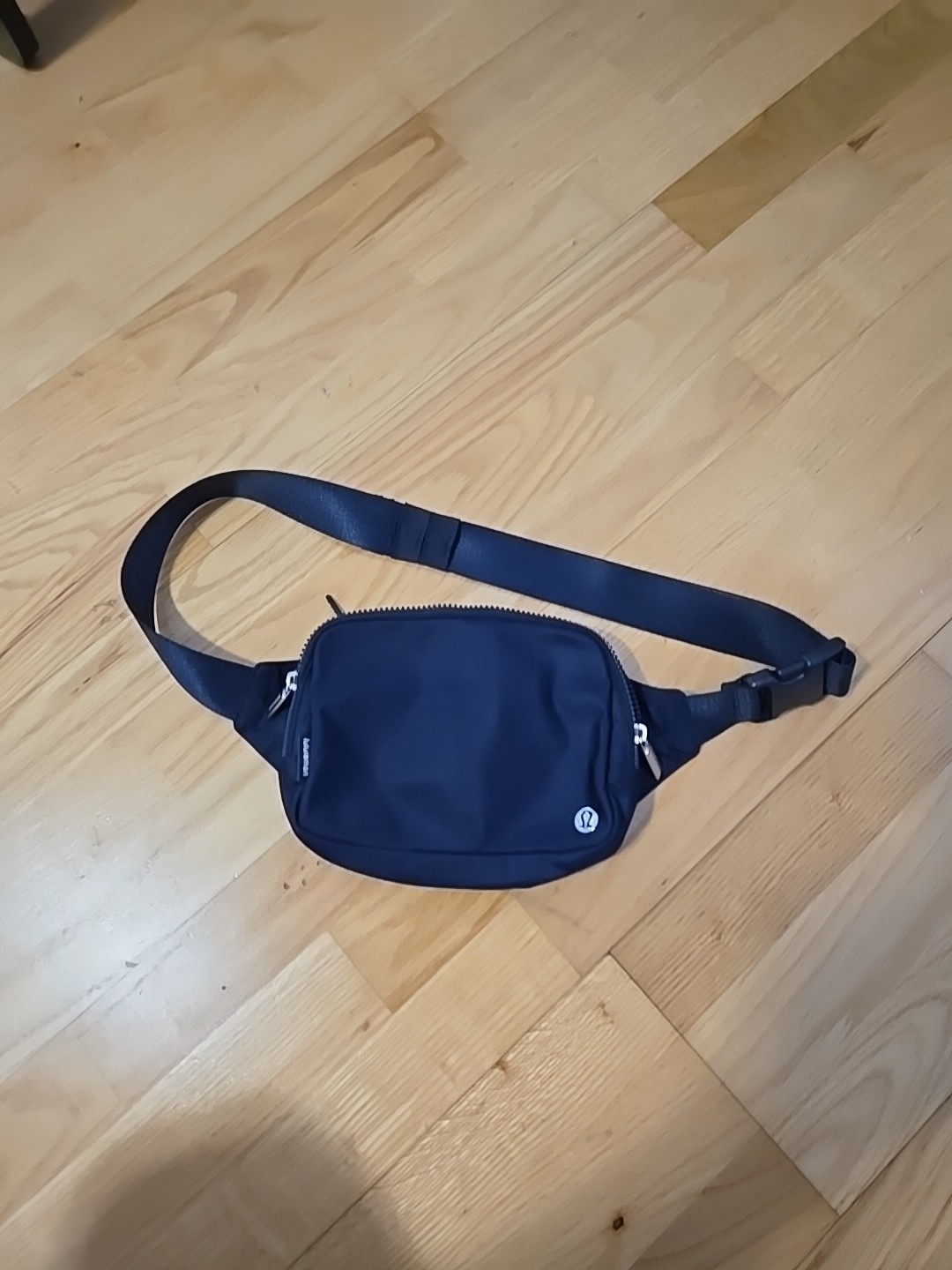 Lululemon Everywhere 1L Belt Bag in Navy Blue with Silver Hardware