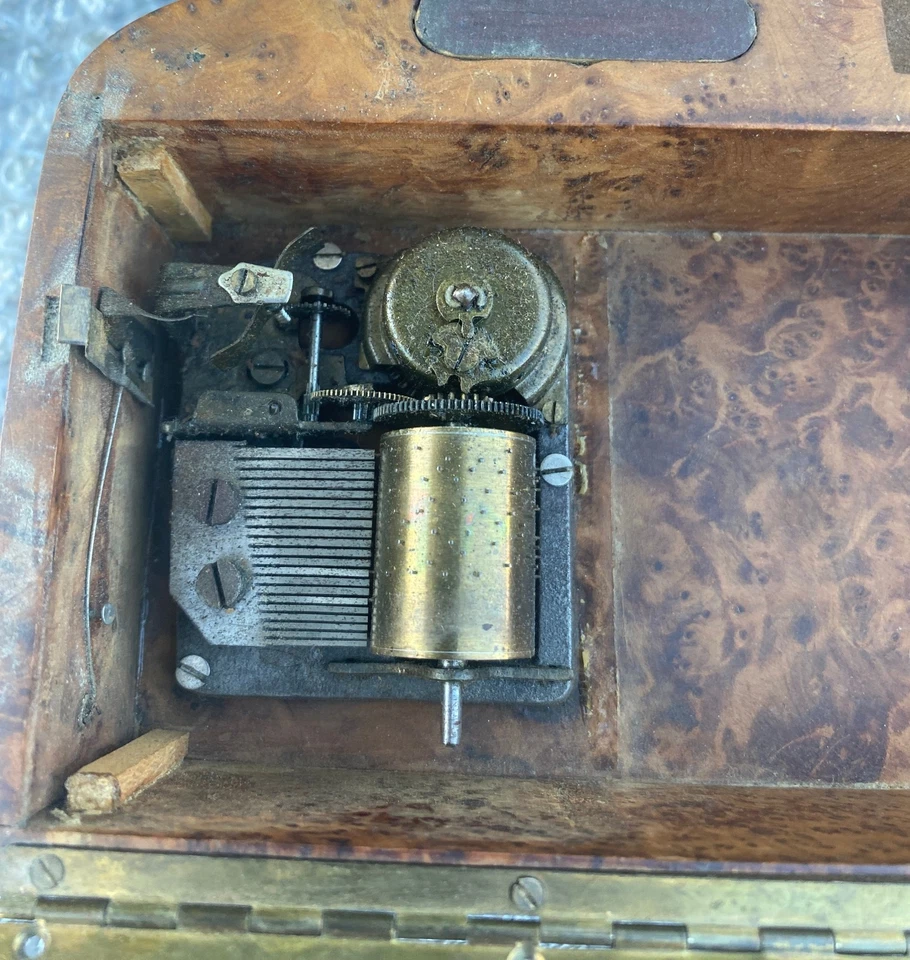 Ancienne boite musique Piano déco poupée Parisienne circa 1900 sortie grenier ! - Photo 4/4