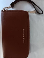 michael kors wristlet wallet brown used