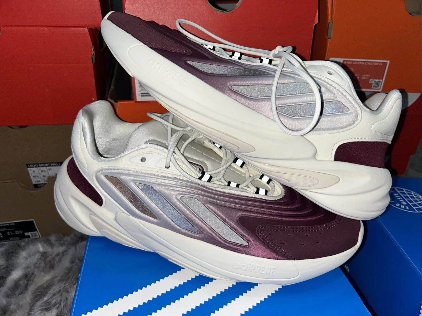 Splendidi look Adidas Ozelia UK taglia 9 5 euro 44 in scatola originali autentici