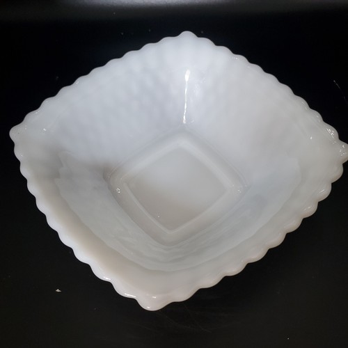 Anchor Hocking Bowl PC Vintage Milk Glass Square Snack Candy Dish Hobnail - Picture 3 of 6