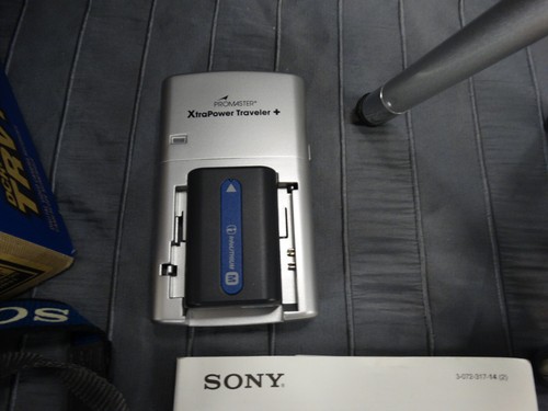Sony TRV140 Digital Handycam, Needs Battery, Tested Good - Picture 7 of 13