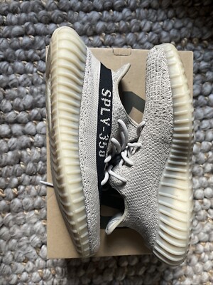 Yeezy Boost v2