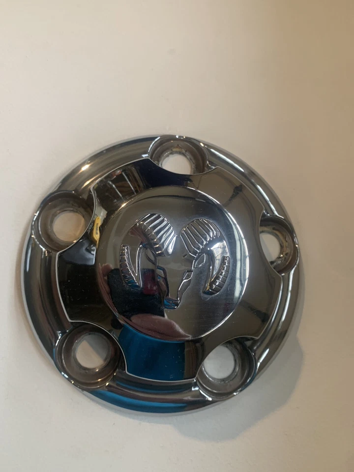 Центральный колпак колеса фургона грузовика 94-03 Dodge 1500 Ram от оригинального производителя 52038267 хромированный пластик - Изображение 2 из 4