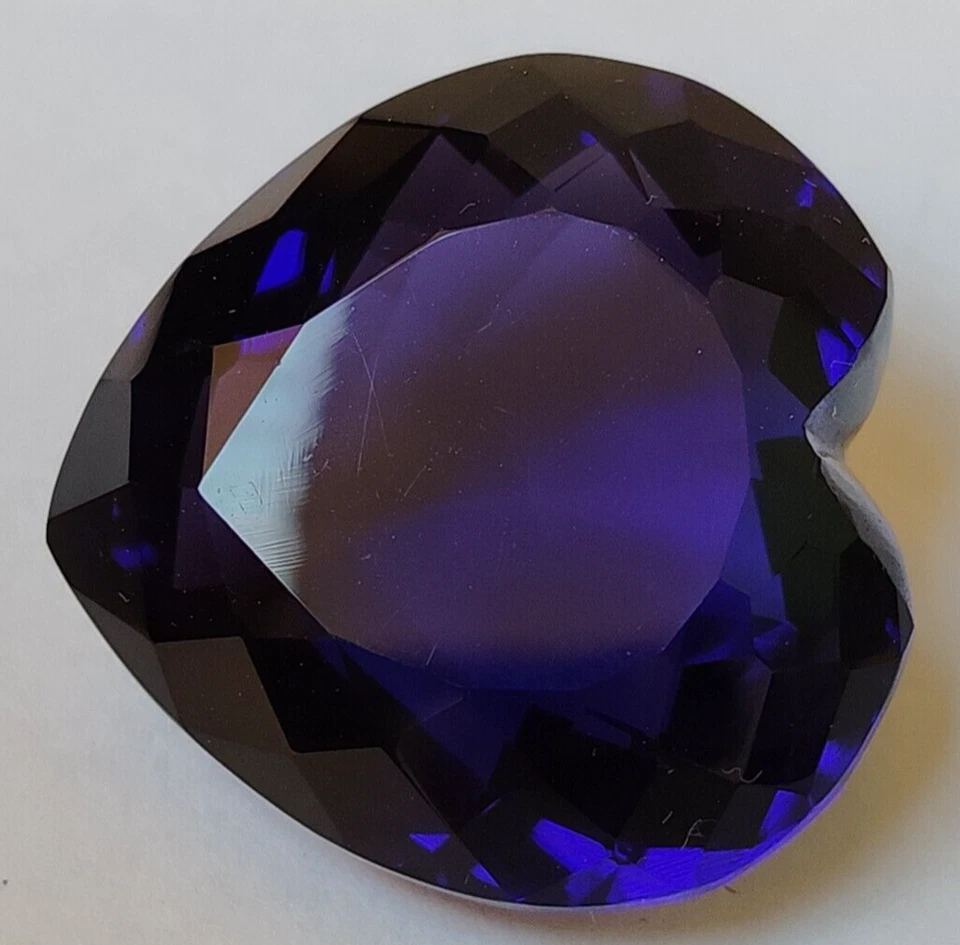 AAA+ 87.5 Ct. Huge Purple Amethyst Heart Shape Loose Gemstone for Ring & Pendant - Image 3 of 4