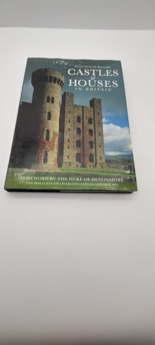Country Life Book of Castles and Houses in Britain by Peter Furtado