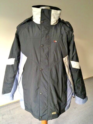 Herren Winterjacke/Skijacke Trespass in Größe L/XL, Farbe schwarz, neuwertig