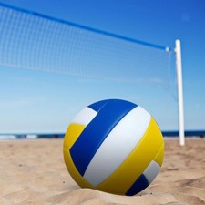 Compétition de volley-ball en plein air et en intérieur, piscine à balles de