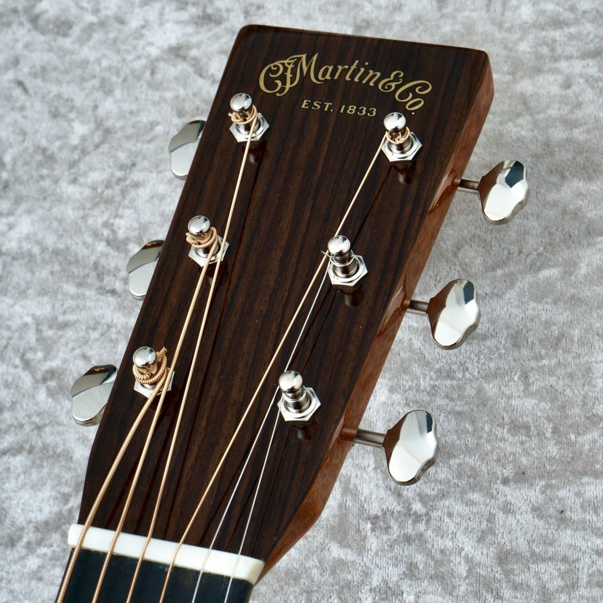 Martin 000-28EC Eric Clapton Signature Sunburst USADO 2024 con seguimiento