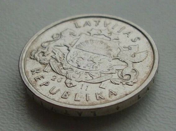 Latvia 1 Lats Gingerbread Heart 2011 Copper-Nickel Coin M - Image 4 of 4