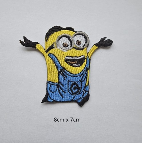 Parche bordado Minion coser hierro en parches insignias aplique para ropa jeans - Imagen 1 de 3