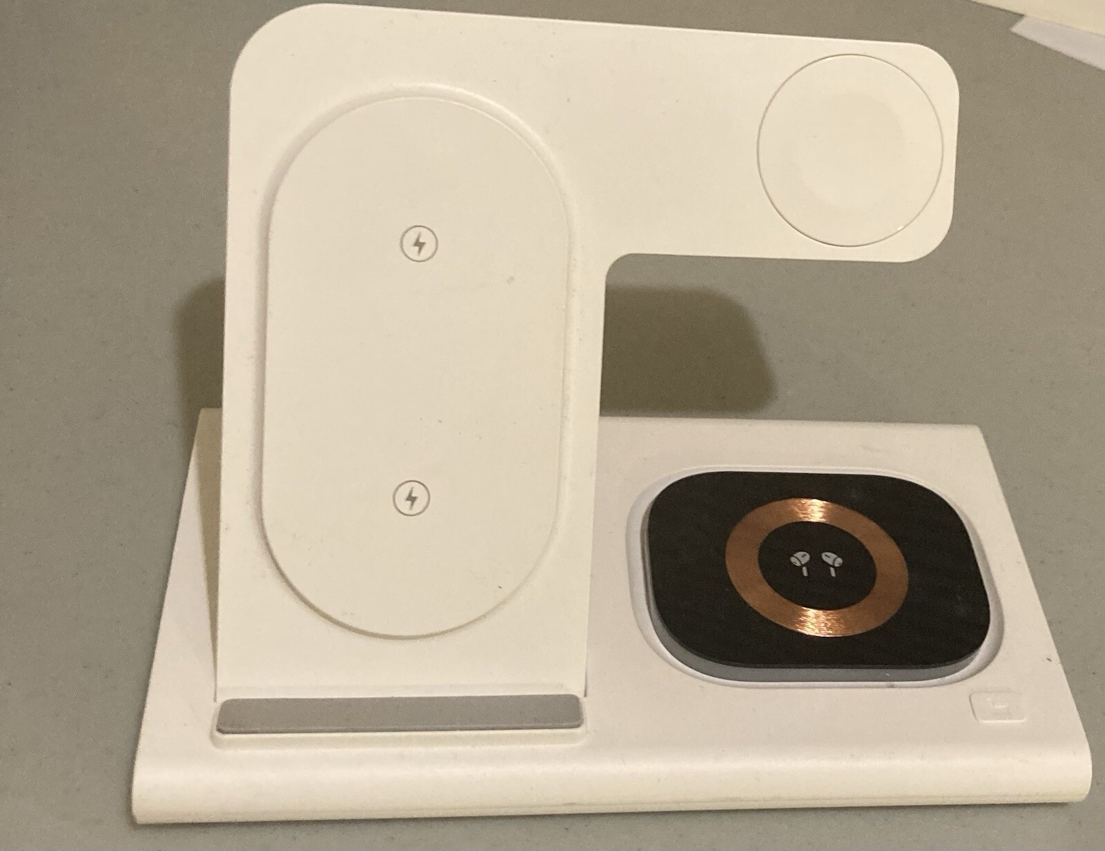 Used Light Up 3-in-1 Charging Station (iPhone/Apple Watch/AirPods)