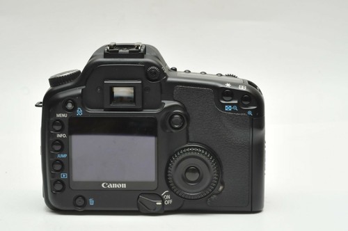 Canon EOS 30D 8.2MP Digital SLR Camera W/EF-S 18-55mm f/3.5-5.6 IS Lens ## - Picture 3 of 3
